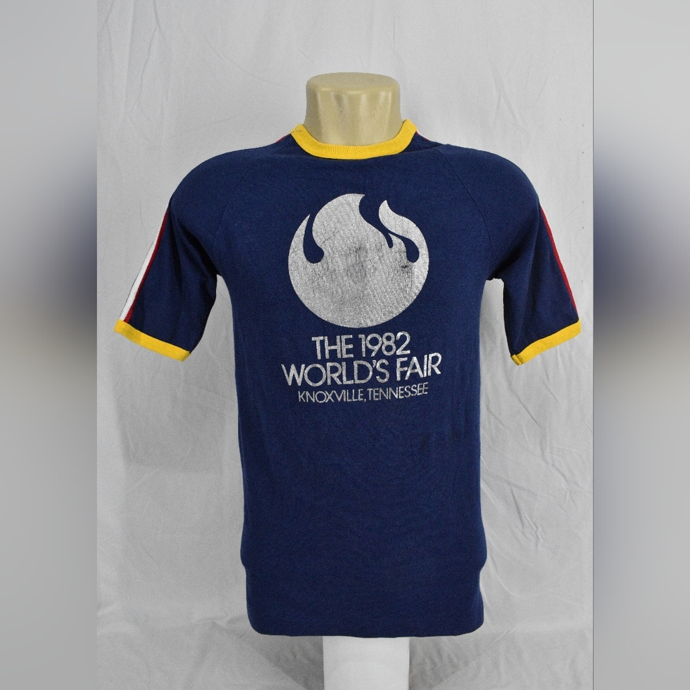 Vintage 80's Healthknit Printed T-Shirt  The 1982 World's Fair Knoxville,TN,Sz:L